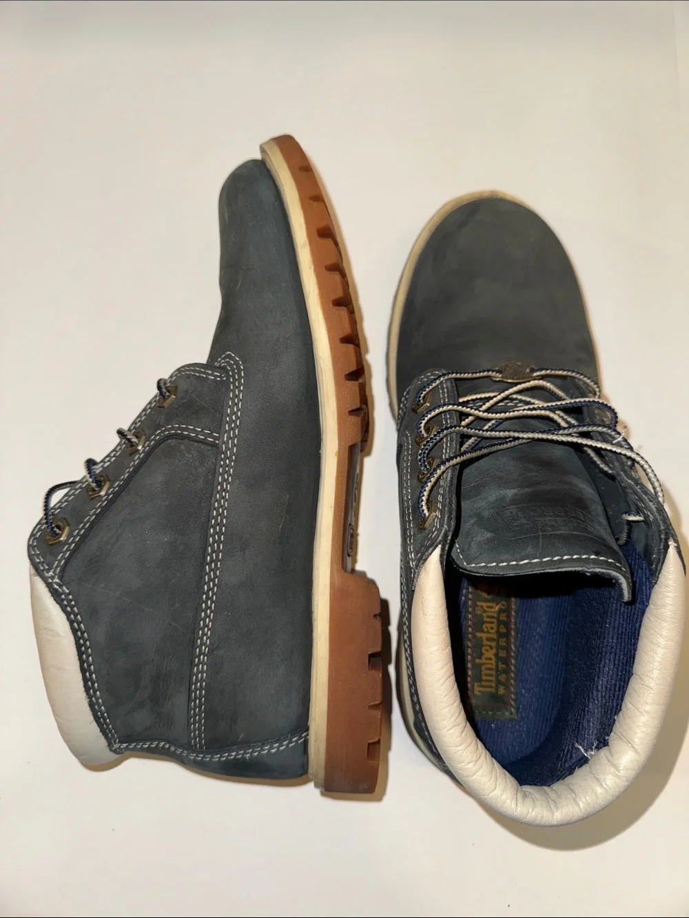 Timberland Women’s Dark Navy Leather Chukka Boots